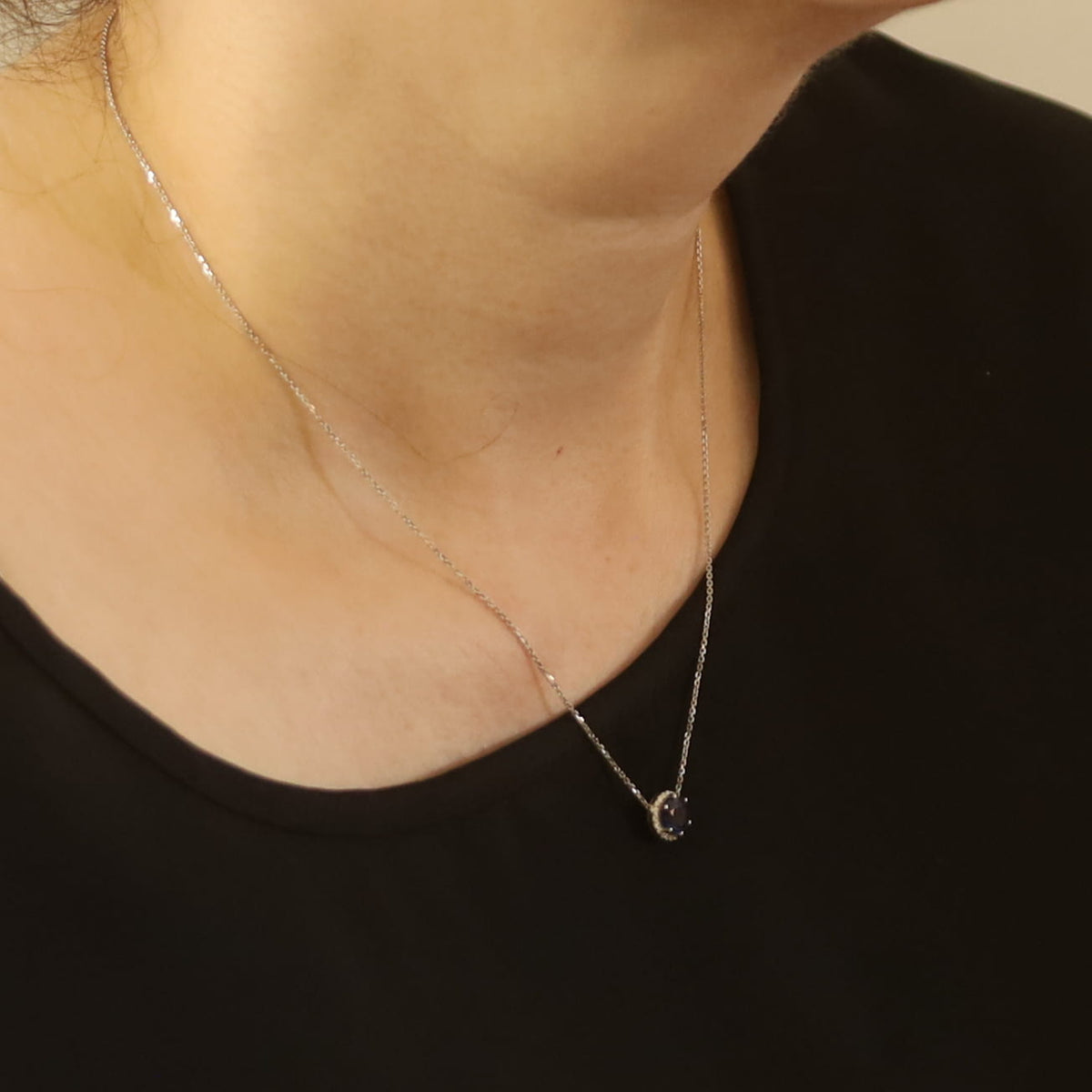 1.40ctw Sapphire and Diamond Pendant Necklace White Gold