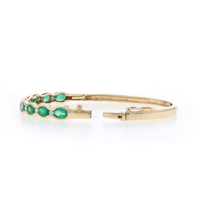 Emerald and Diamond Women's Bracelet Yellow Gold