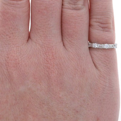1.04ctw Diamond Band White Gold