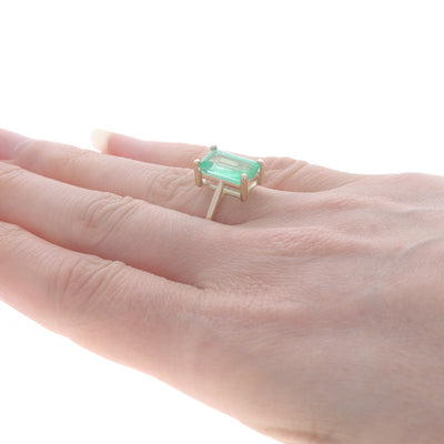 2.91ct Emerald Ring Yellow Gold