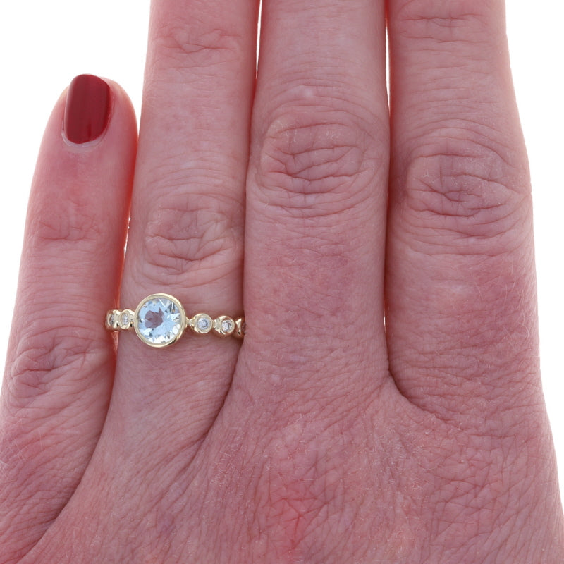 .82ctw Aquamarine and Diamond Ring Yellow Gold