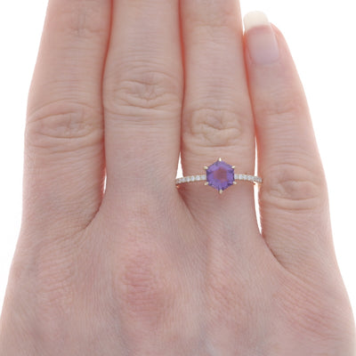 1.33ctw Amethyst and Diamond Ring Yellow Gold