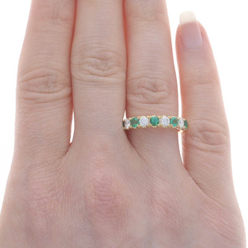 0.89ctw Emerald and Diamond Band Yellow Gold