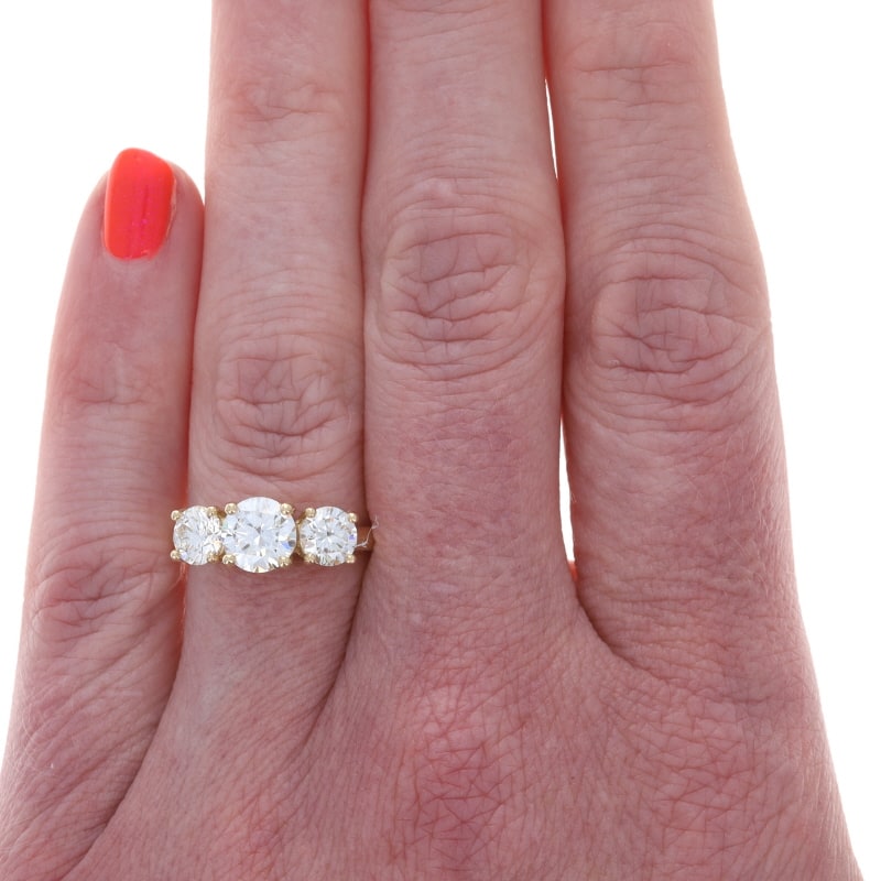 Three Stone 2.09ctw Diamond Women's Ring Yellow Gold