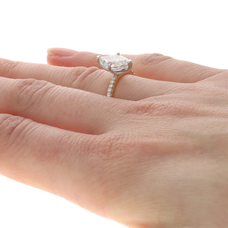 2.20ctw Diamond and Diamond Ring Yellow Gold