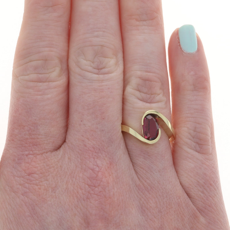 1.98ct Ruby Bypass Ring Yellow Gold