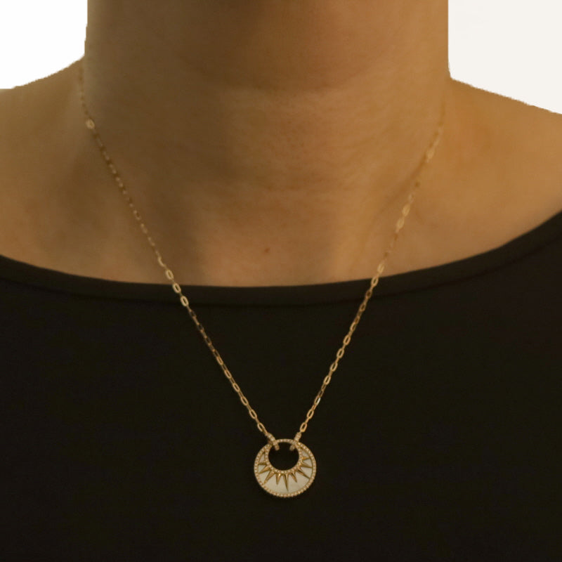 .26ctw Mother of Pearl and Diamond Pendant Necklace Yellow Gold