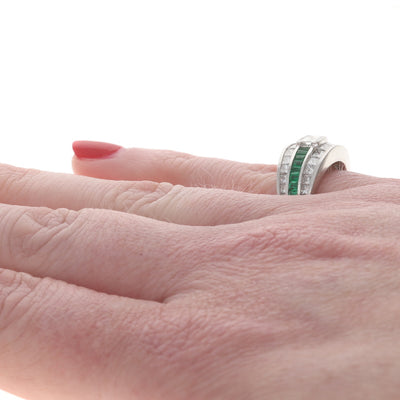 JB Star 2.30ctw Emerald Band Platinum