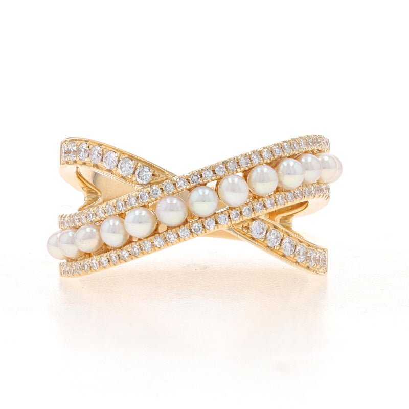 .31ctw Cultured Freshwater Pearl and Diamond Band Yellow Gold