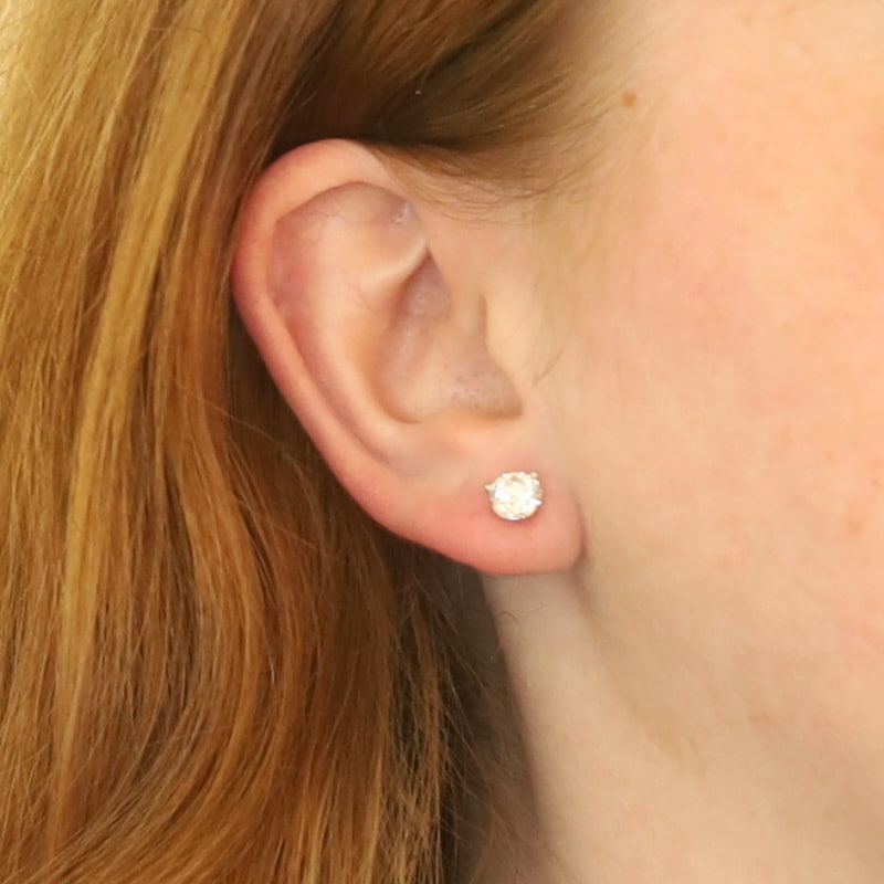 2.04ctw Diamond Women's Earrings White Gold