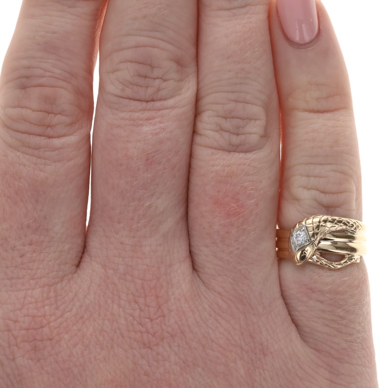 Diamond Women's Band Yellow Gold
