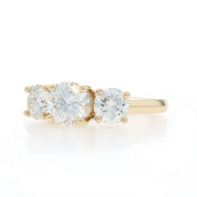 Three Stone 2.09ctw Diamond Women's Ring Yellow Gold
