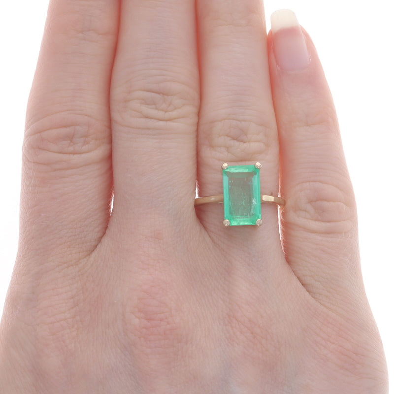 2.91ct Emerald Ring Yellow Gold