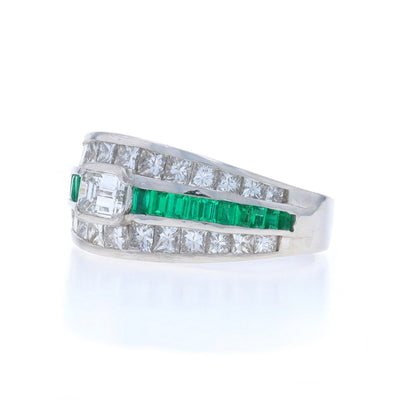 JB Star 2.30ctw Emerald Band Platinum