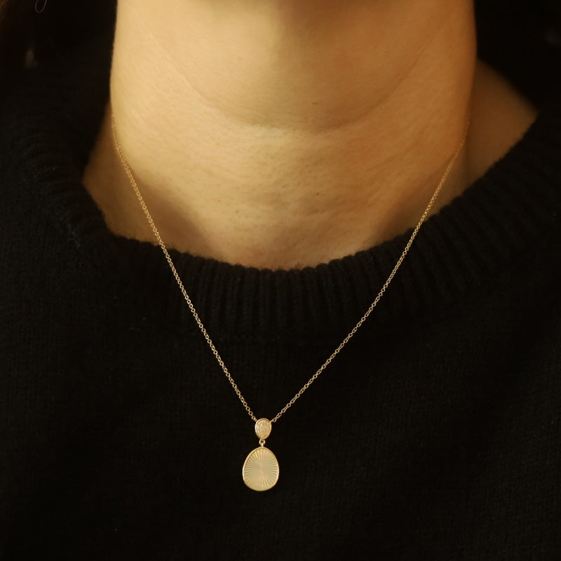 Mother of Pearl and Diamond Cable Chain Pendant Necklace Yellow Gold