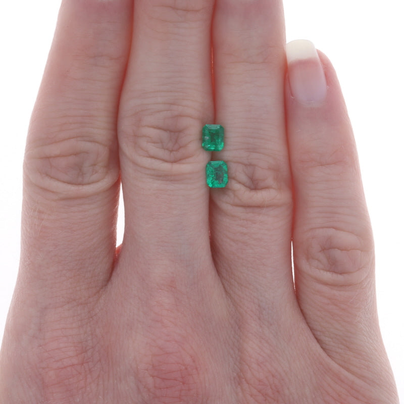 .71ctw Emerald Emeralds
