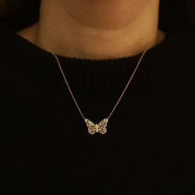 Abalone and Diamond Pendant Necklace Yellow Gold