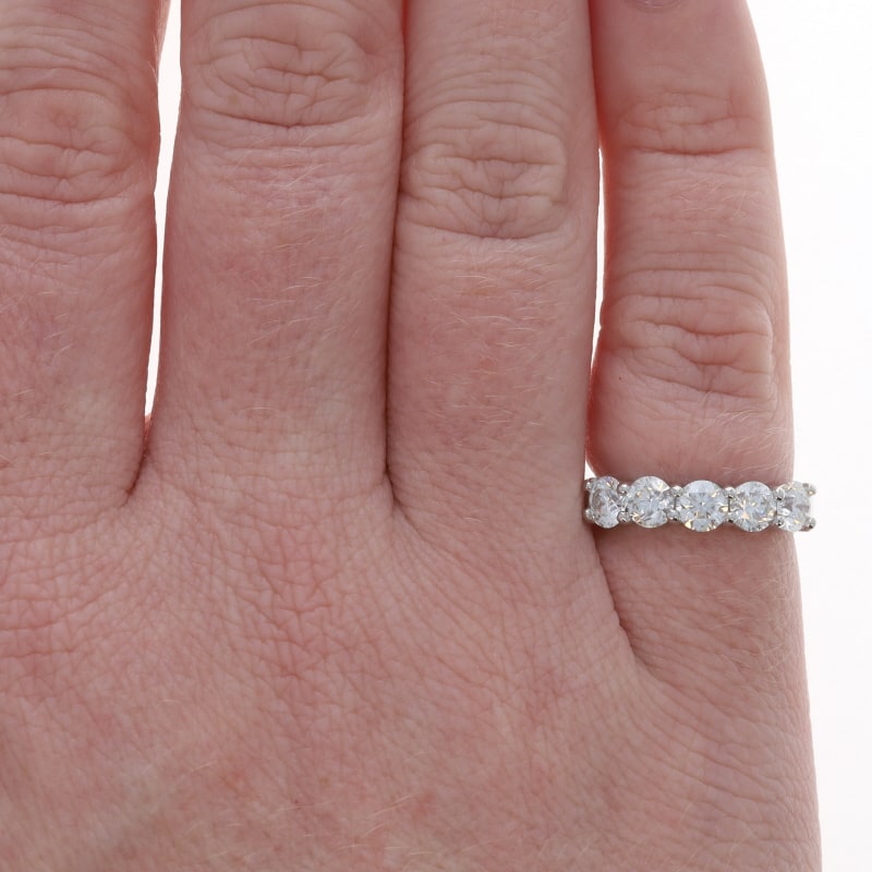 1.84ctw Diamond Women's Band Platinum