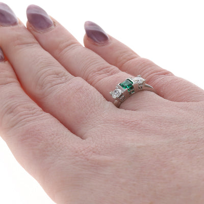1.23ctw Emerald and Diamond Ring 900 Plat 100 Irid
