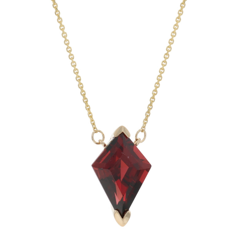 2.55ct Garnet Pendant Necklace Yellow Gold