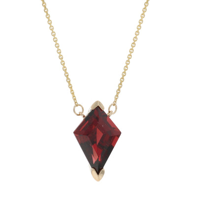 2.55ct Garnet Pendant Necklace Yellow Gold