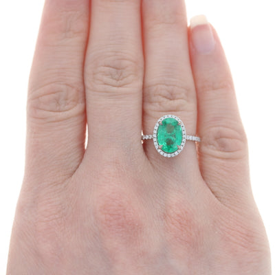 2.24ct Emerald & Diamond Ring White Gold