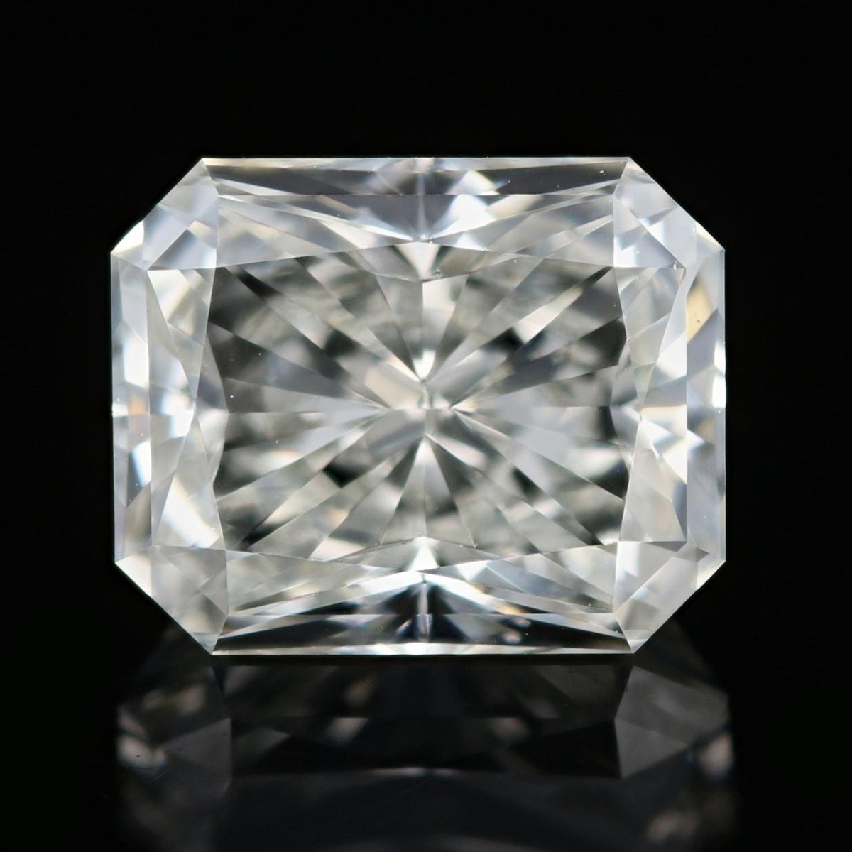 2.01ct Loose Diamond Radiant GIA