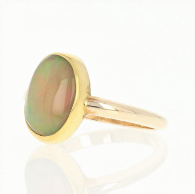 Welo Opal Solitaire Ring