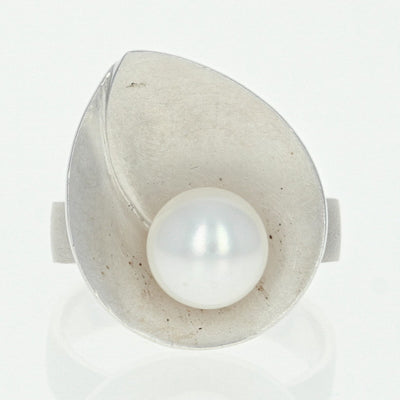 Sterling Silver Freshwater Pearl Leaf Ring