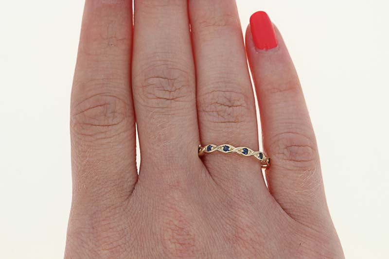Sapphire Ring  .24ctw