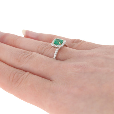 Emerald & Diamond Ring 1.10ctw