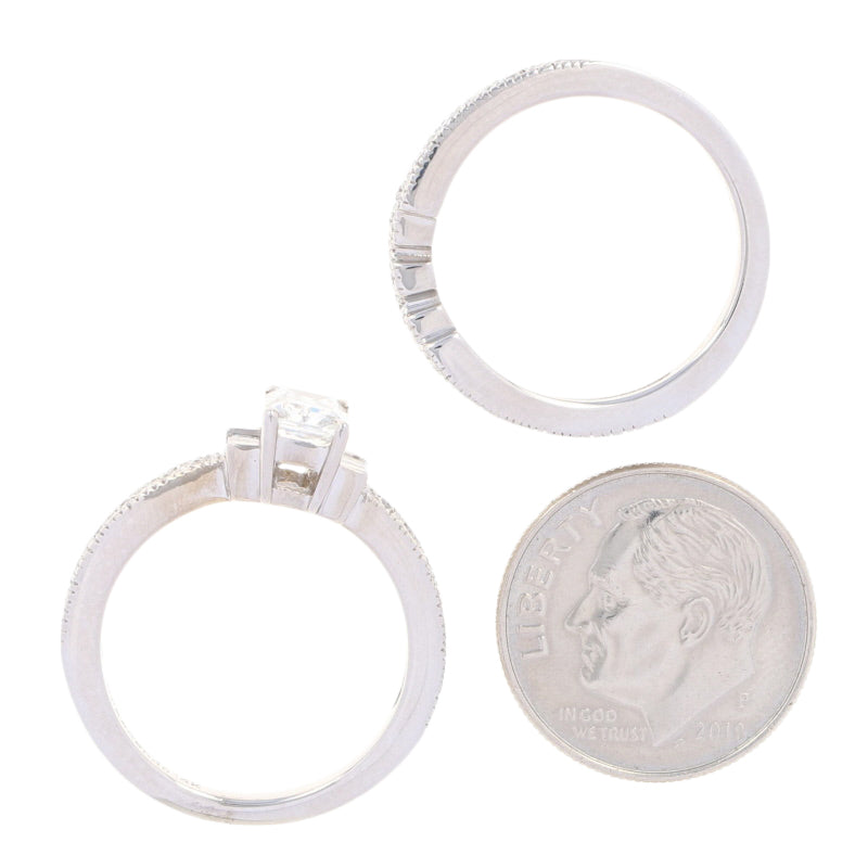 Amazon.com: RING NOODLE: Ring Size Reducer | Ring Guard | Ring Size  Adjuster. Size: Medium, for rings 2.5-3.5 mm wide.