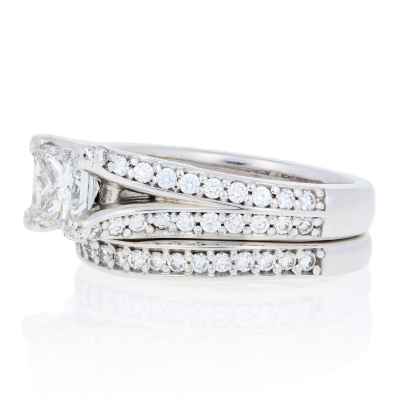 1.06ct Diamond Engagement Ring & Wedding Band