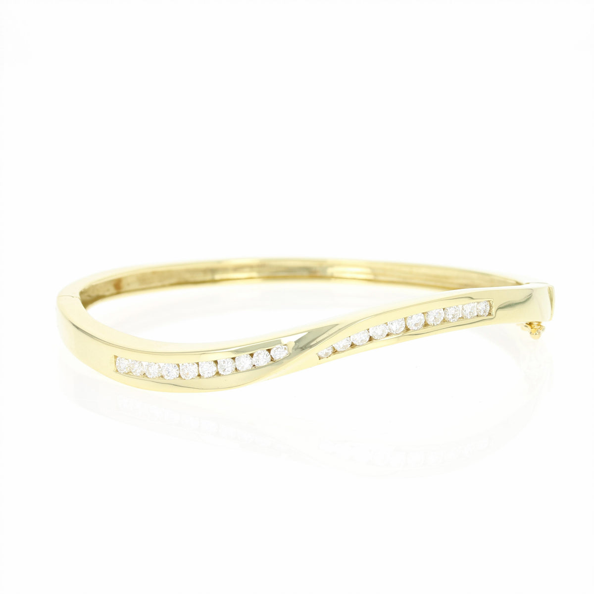 Diamond Wave Bangle Bracelet 6 3/4" - 18k Yellow Gold Round Brilliant 1.05ctw